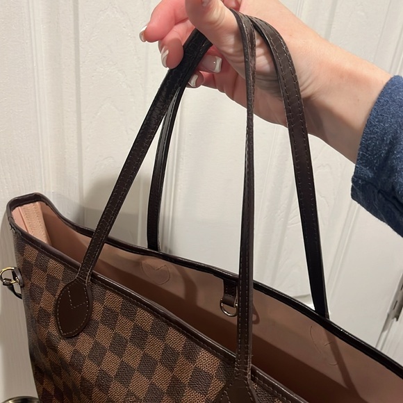 Used Neverfull Louis Vuitton Bag - Picture 11 of 13